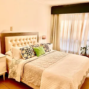 suites-10-c-parking-privado.hotelsmendoza.com/
