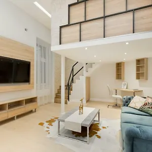 F15 Falk Apartment Budapest